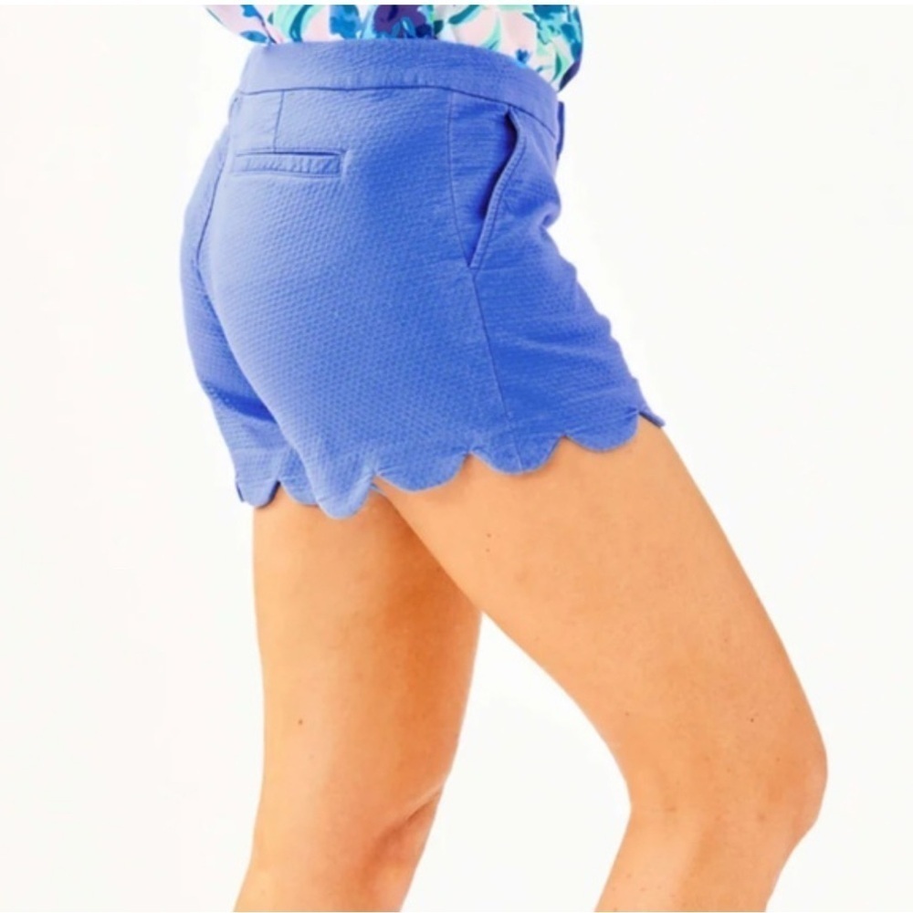 Lilly Pulitzer Blue Scalloped Shorts Size 4 - Picture 5 of 6
